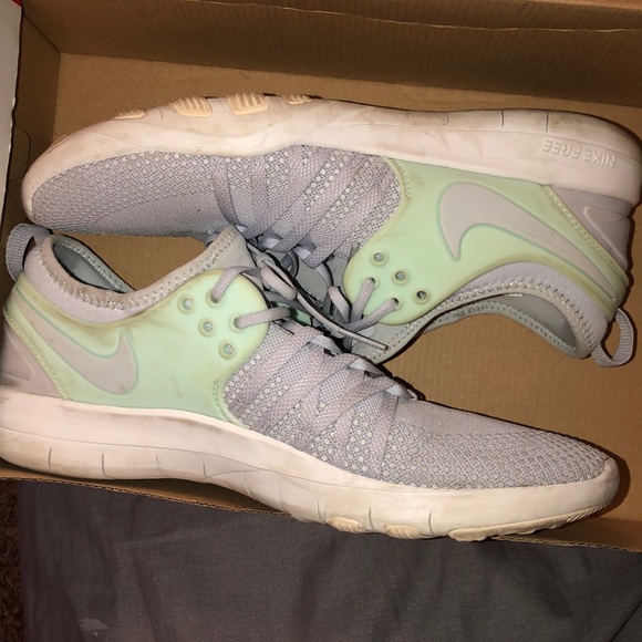 Nike training shoes - Picture 1 of 1